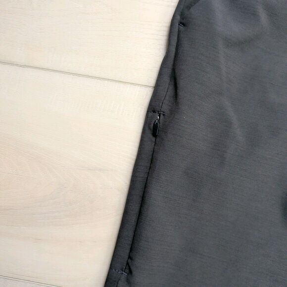 BYLT Kinetic Everyday Pant Mens 29x26 Charcoal Gray Performance Stretch EUC - Picture 2 of 15